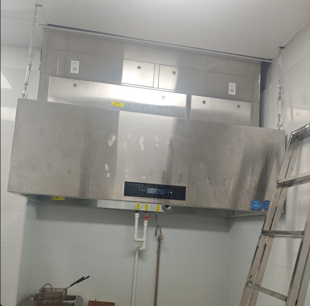 Truck Stop & Travel Plaza Kitchen Ventilation: Ductless ND-series